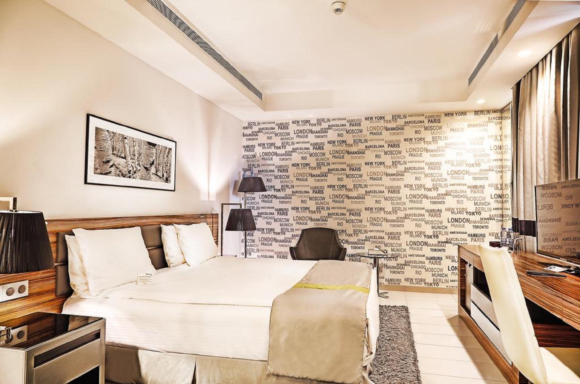 Warwick Stone 55 Hotel 4*